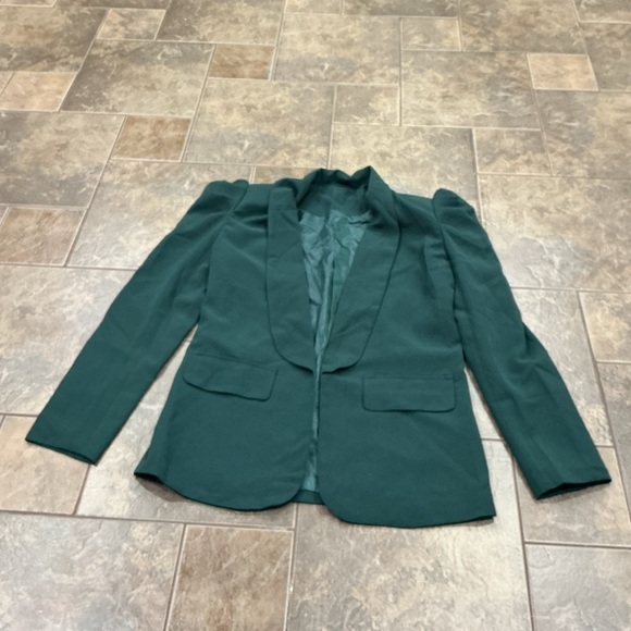 ❄3/$26 Xmas sale❄ Elegant Green Women's Blazer - Picture 1 of 4